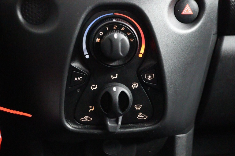 Toyota Aygo - 1.0 VVT-i x-fun 7