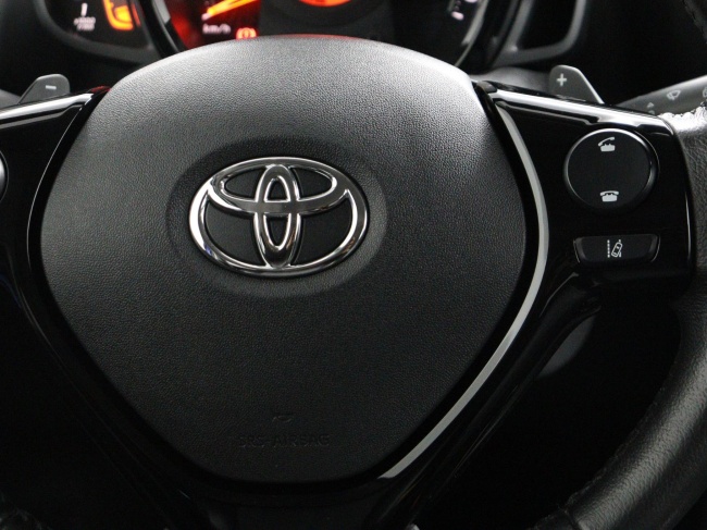 Toyota Aygo - 1.0 VVT-i x-clusiv