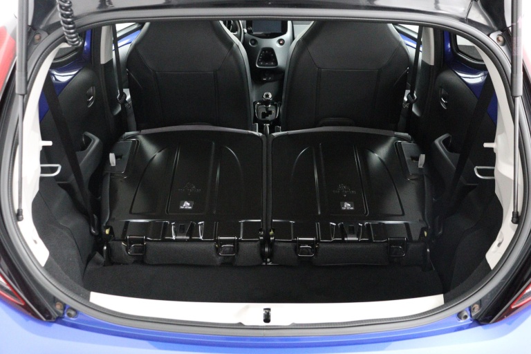 Toyota Aygo - 1.0 VVT-i x-clusiv 26