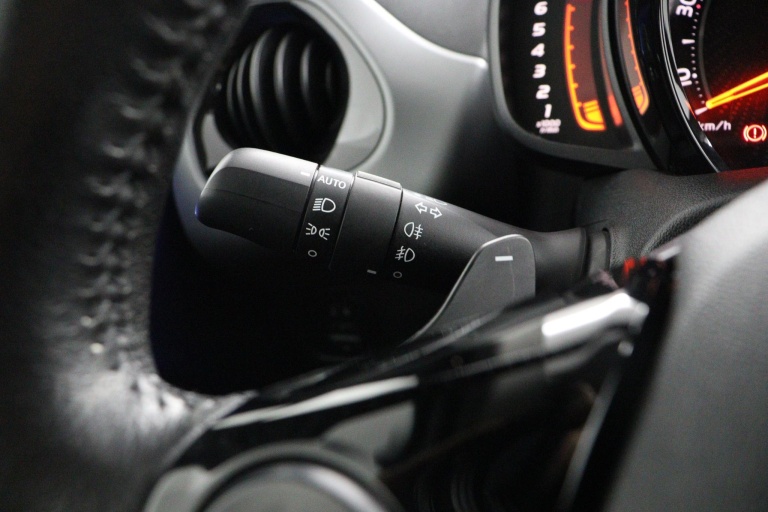 Toyota Aygo - 1.0 VVT-i x-clusiv 30