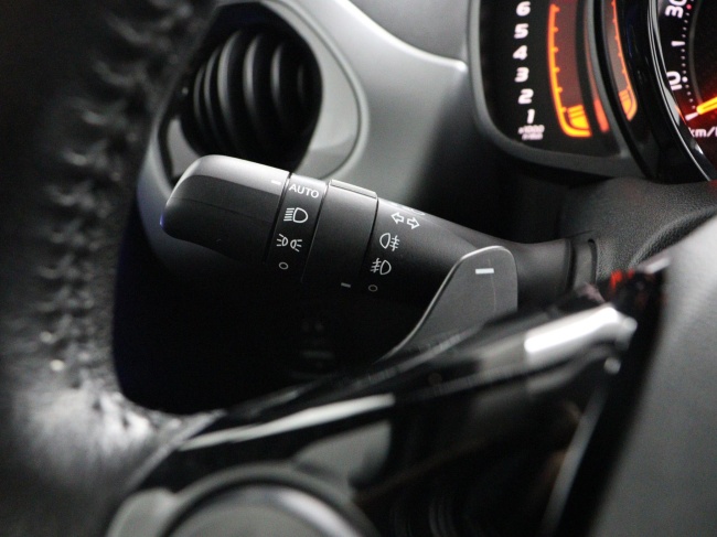 Toyota Aygo - 1.0 VVT-i x-clusiv