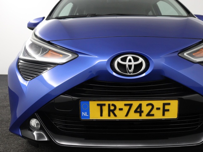 Toyota Aygo - 1.0 VVT-i x-clusiv
