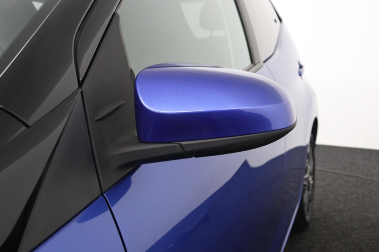 Toyota Aygo - 1.0 VVT-i x-clusiv 37