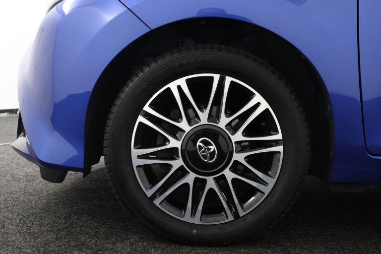 Toyota Aygo - 1.0 VVT-i x-clusiv 38