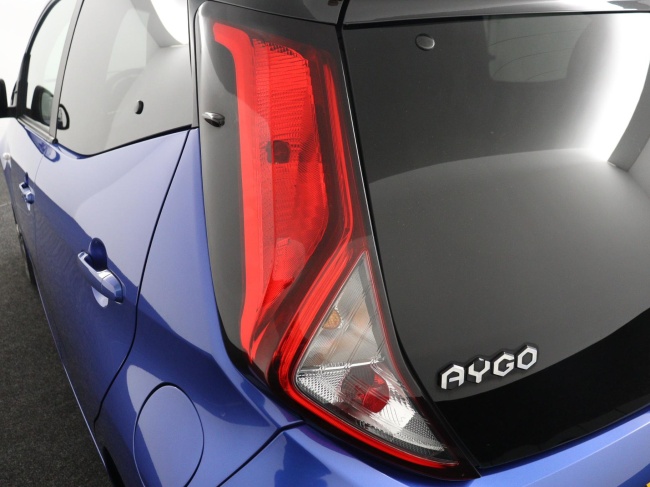 Toyota Aygo - 1.0 VVT-i x-clusiv
