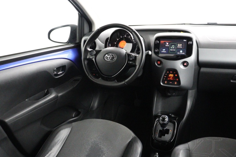 Toyota Aygo - 1.0 VVT-i x-clusiv 57