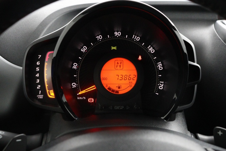 Toyota Aygo - 1.0 VVT-i x-clusiv 6