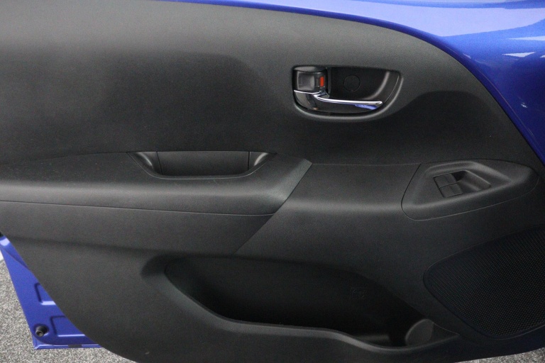 Toyota Aygo - 1.0 VVT-i x-clusiv 64