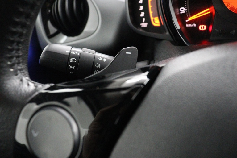 Toyota Aygo - 1.0 VVT-i x-clusiv 66