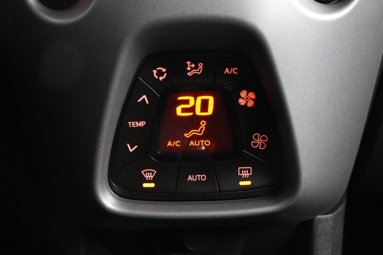 Toyota Aygo - 1.0 VVT-i x-clusiv 7