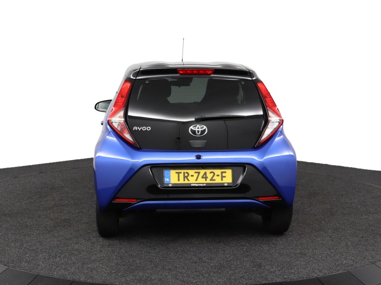 Toyota Aygo - 1.0 VVT-i x-clusiv 75