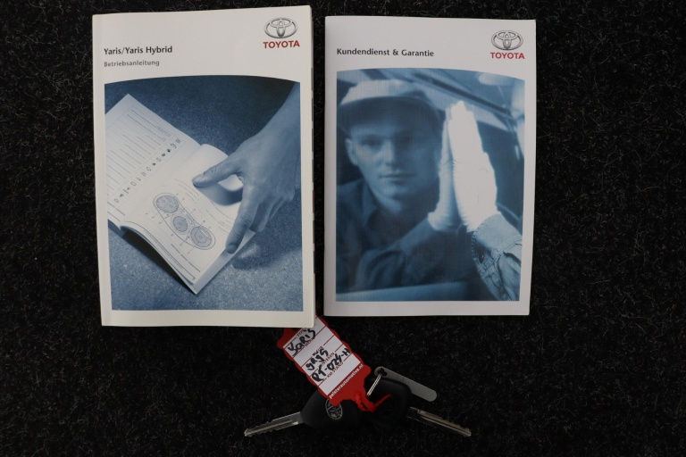 Toyota Yaris - 1.3 VVT-i Aspiration 11