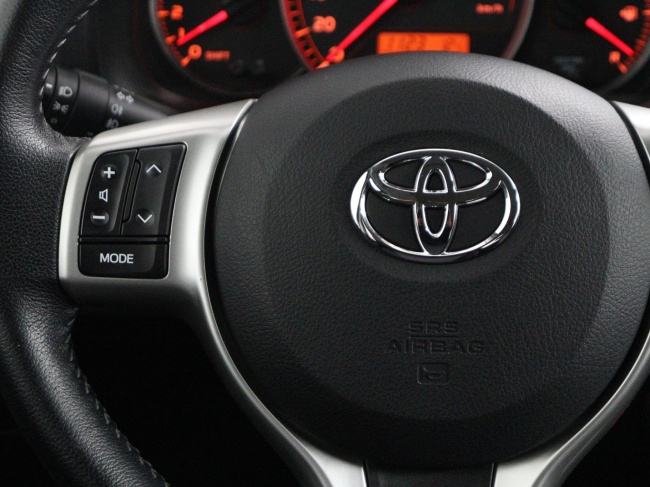 Toyota Yaris - 1.3 VVT-i Aspiration