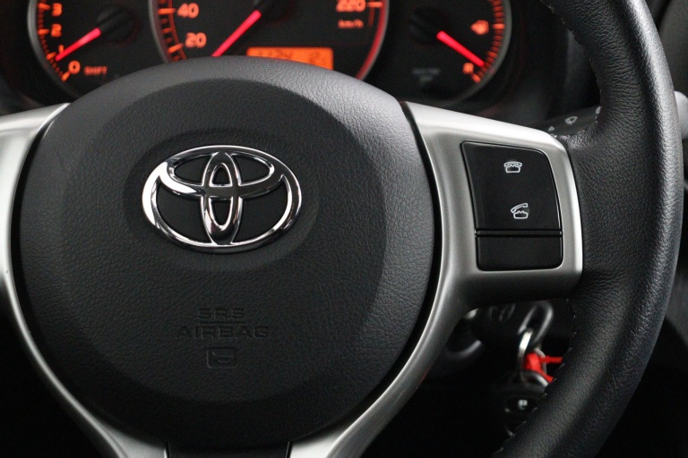 Toyota Yaris - 1.3 VVT-i Aspiration 19