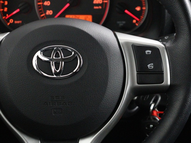 Toyota Yaris - 1.3 VVT-i Aspiration