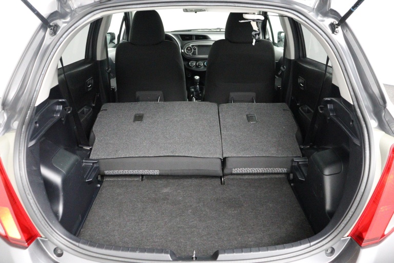 Toyota Yaris - 1.3 VVT-i Aspiration 25