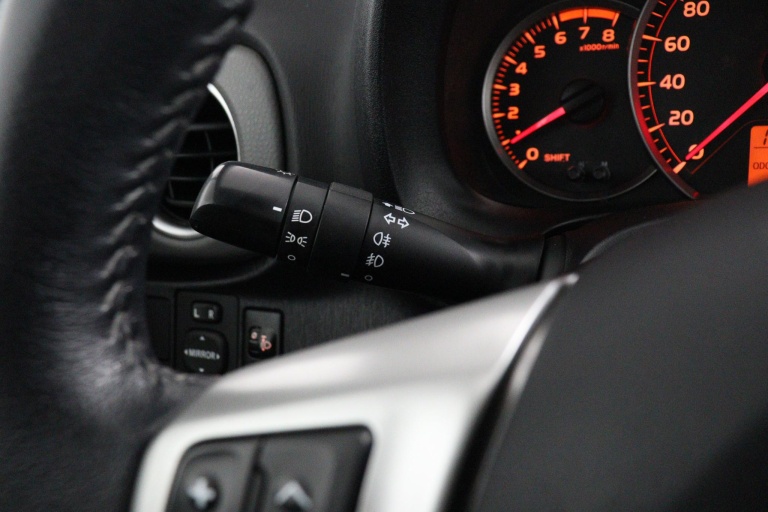 Toyota Yaris - 1.3 VVT-i Aspiration 29