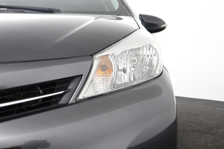 Toyota Yaris - 1.3 VVT-i Aspiration 34