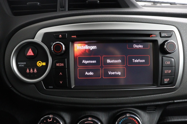 Toyota Yaris - 1.3 VVT-i Aspiration 42