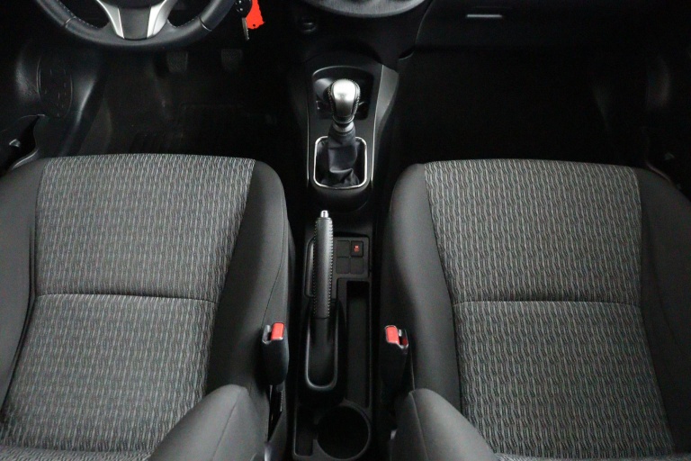 Toyota Yaris - 1.3 VVT-i Aspiration 57