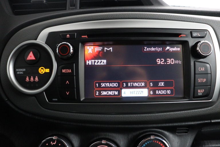 Toyota Yaris - 1.3 VVT-i Aspiration 8