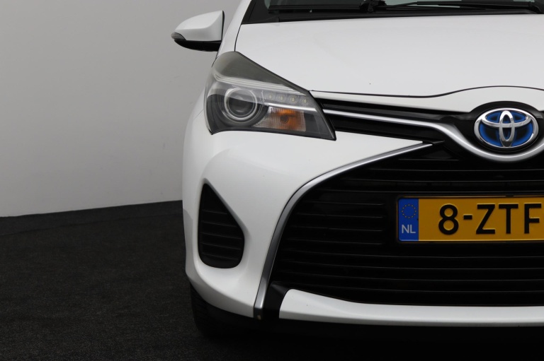 Toyota Yaris - 1.5 Hybrid Aspiration 33