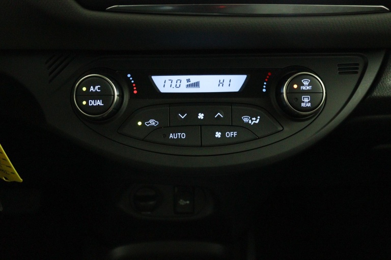Toyota Yaris - 1.5 Hybrid Aspiration 7