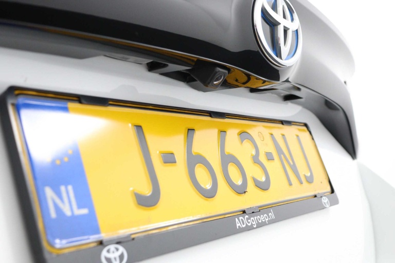 Toyota Yaris - 1.5 Hybrid First Edition 41