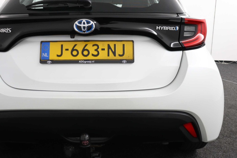 Toyota Yaris - 1.5 Hybrid First Edition 43