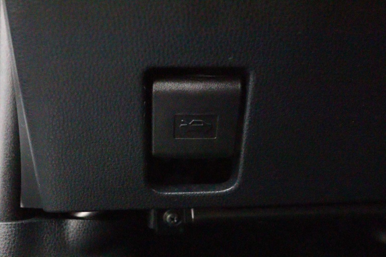 Toyota Yaris - 1.5 Hybrid First Edition 45