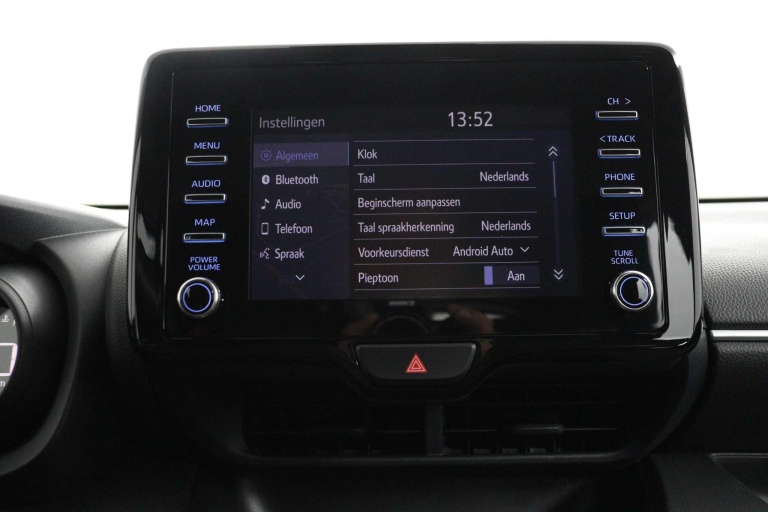 Toyota Yaris - 1.5 Hybrid First Edition 52