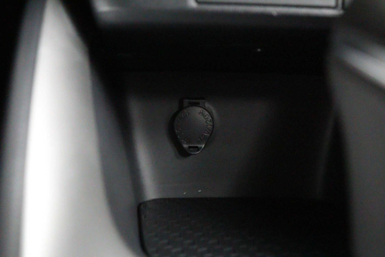 Toyota Yaris - 1.5 Hybrid First Edition 58