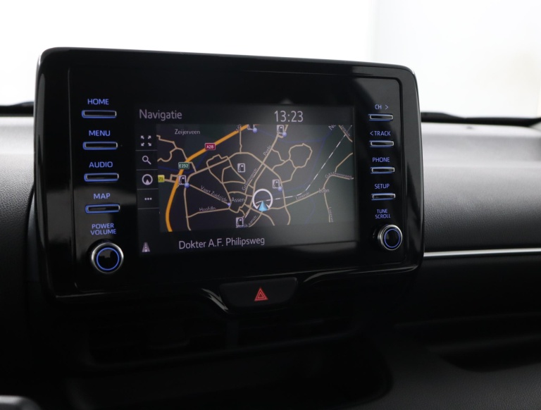 Toyota Yaris - 1.5 Hybrid Dynamic 28