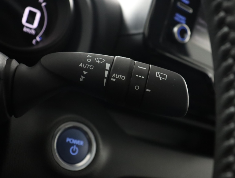 Toyota Yaris - 1.5 Hybrid Dynamic 32