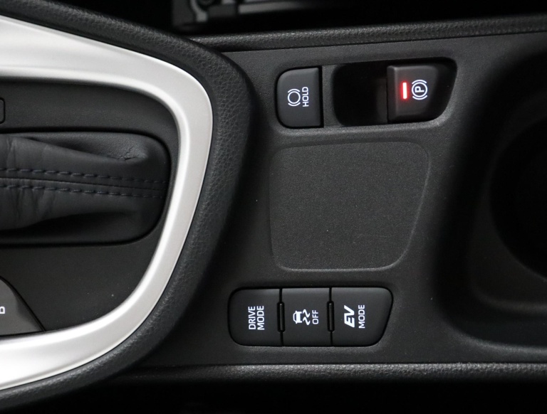 Toyota Yaris - 1.5 Hybrid Dynamic 46