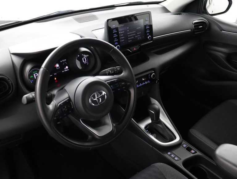 Toyota Yaris - 1.5 Hybrid Dynamic 48