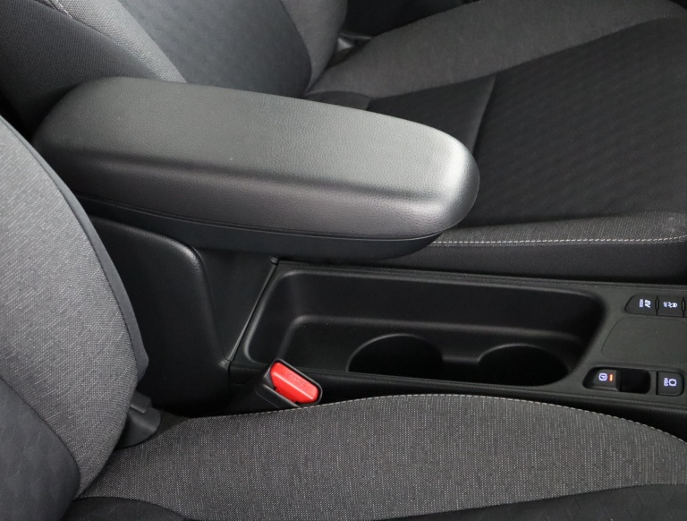 Toyota Yaris - 1.5 Hybrid Dynamic 51