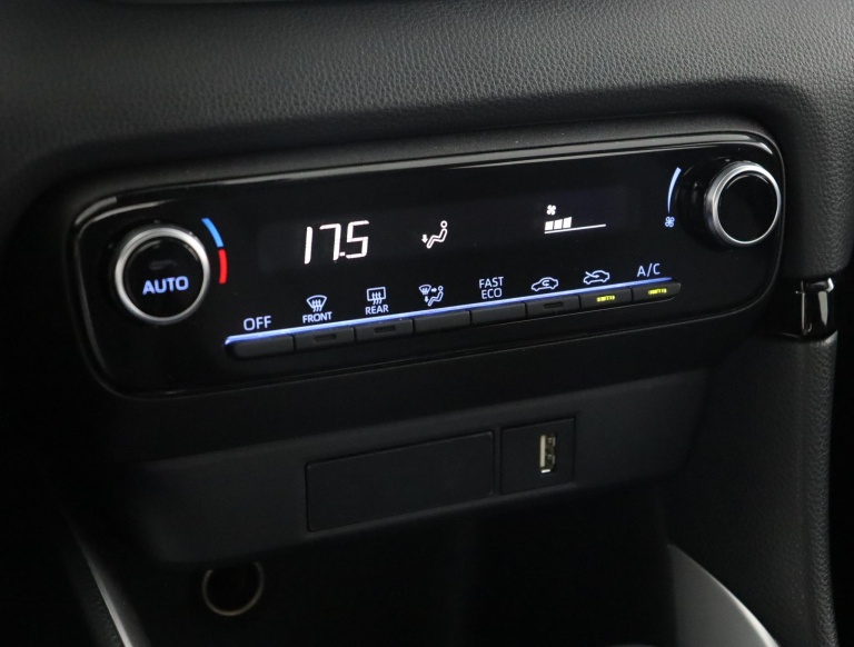 Toyota Yaris - 1.5 Hybrid Dynamic 7