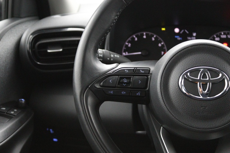Toyota Yaris - 1.5 VVT-i Active 19