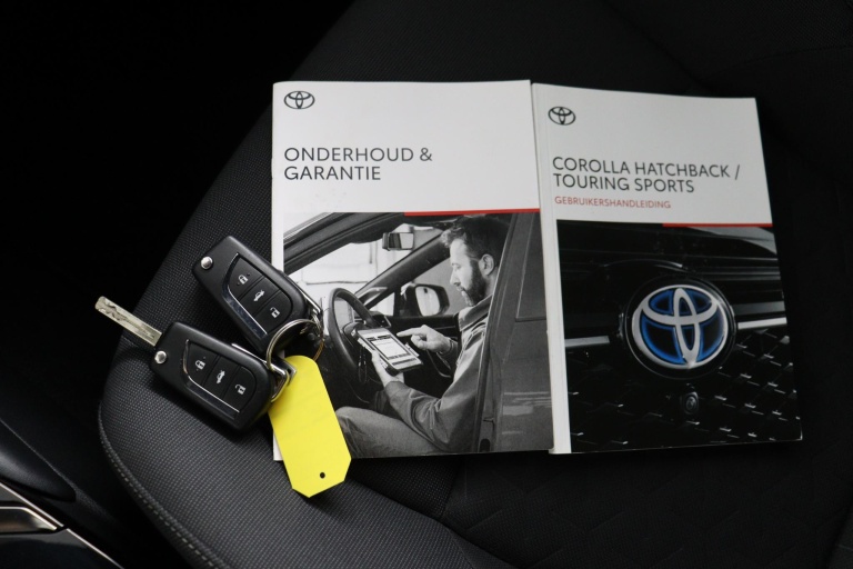 Toyota Corolla Touring Sports - 1.2 Turbo Active 11