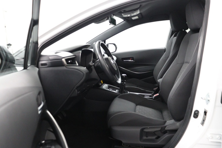 Toyota Corolla Touring Sports - 1.2 Turbo Active 16