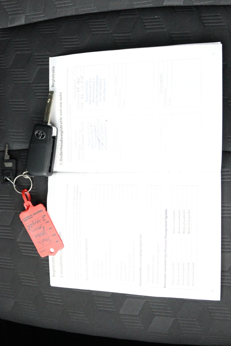 Toyota Yaris - 1.5 Hybrid 115 11