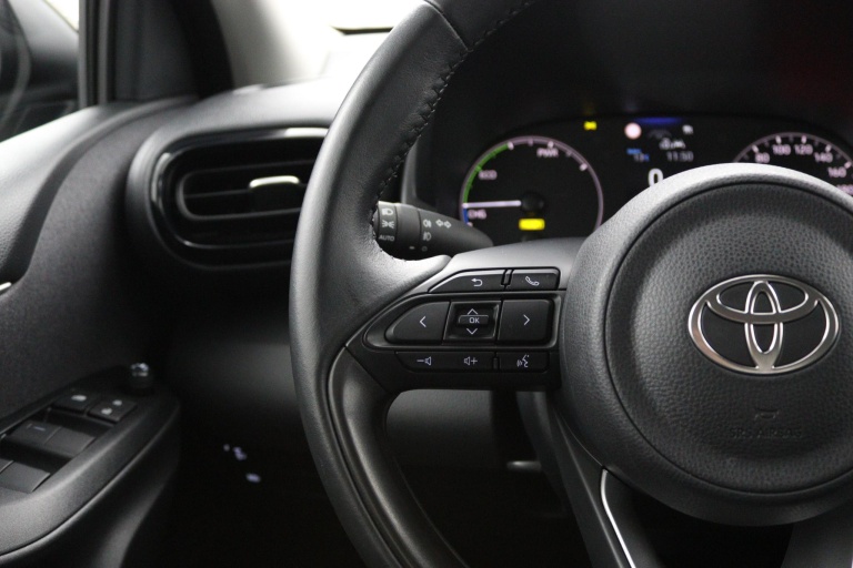 Toyota Yaris - 1.5 Hybrid 115 19