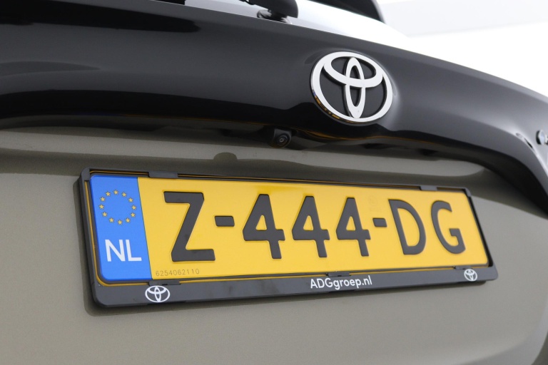 Toyota Yaris - 1.5 Hybrid 115 37