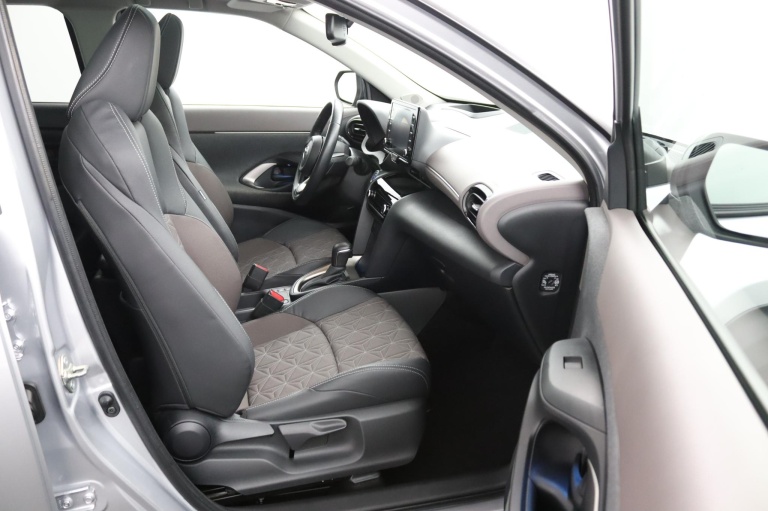 Toyota Yaris Cross - 1.5 Hybrid Executive Plus 10