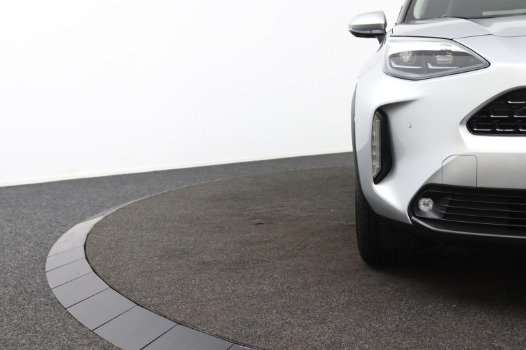Toyota Yaris Cross - 1.5 Hybrid Executive Plus 36