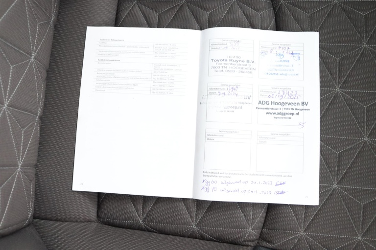 Toyota Yaris Cross - 1.5 Hybrid Executive Plus 39