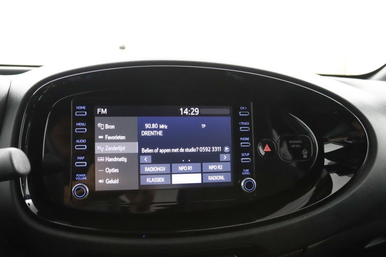 Toyota Aygo X - 1.0 VVT-i S-CVT Pulse 13