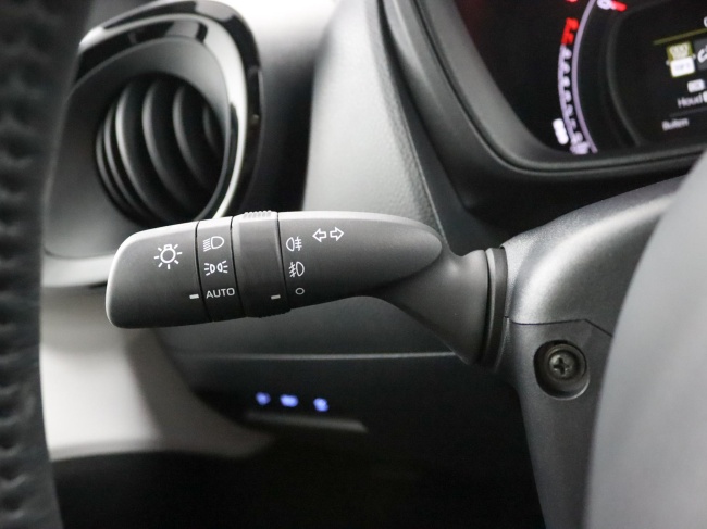 Toyota Aygo X - 1.0 VVT-i S-CVT Pulse