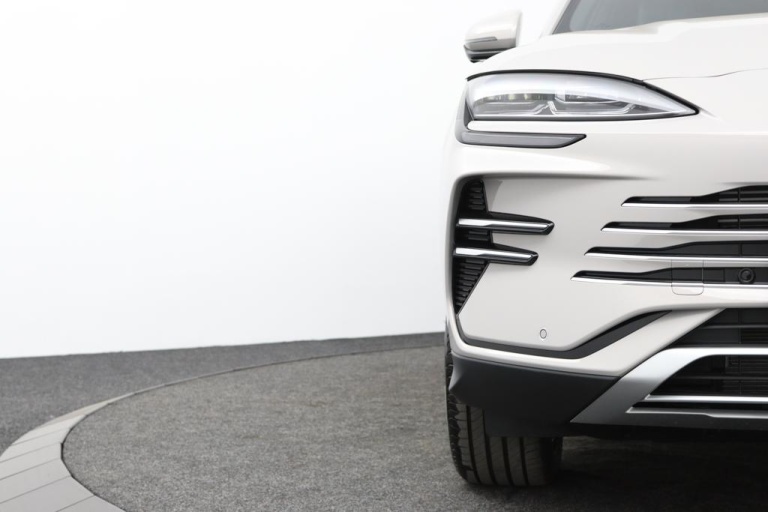 BYD SEAL U - 1.5 DM-i FWD Comfort 12